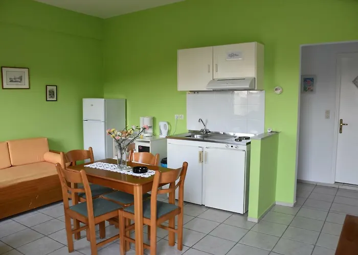 Panorama Apartment *